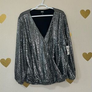 Long sleeve silver and black top INC 2X